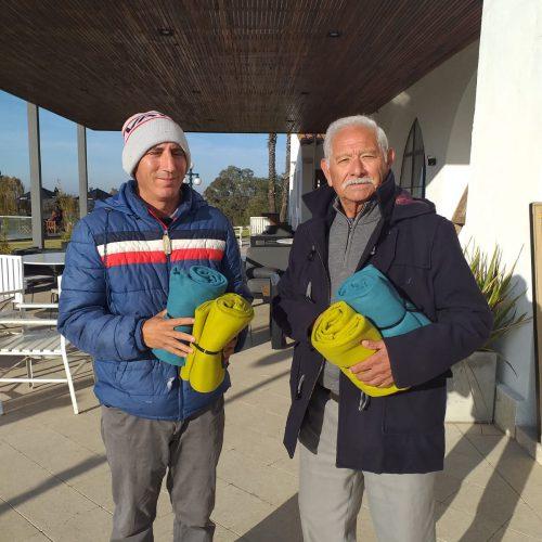 entrega de cuellos a caddies